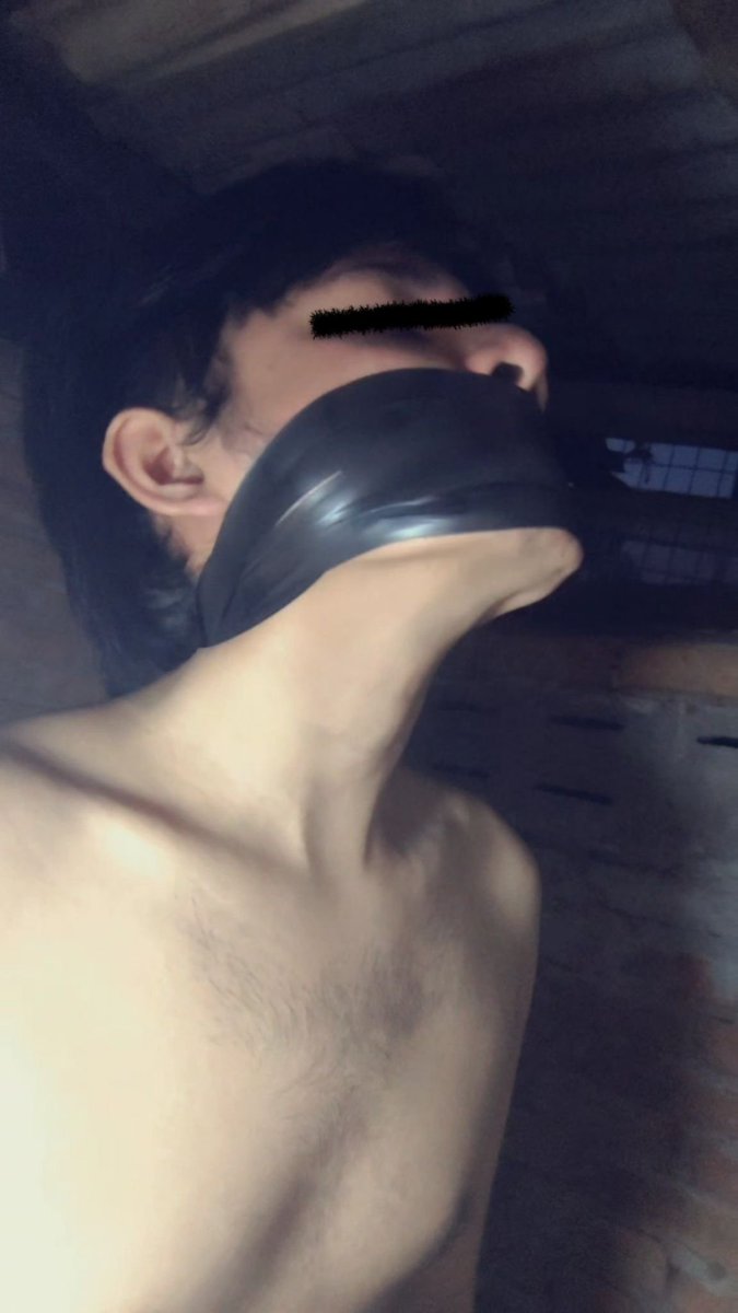 PeachBoi23's tweet photo. ในช่วงเวลาที่เลวร้าย ก็มีช่วงเวลาดีๆ เข้ามาได้เหมือนกัน ต้อนรับคุณ"ทาสปิดปาก"คนใหม่อีกคน ชอบการปิดปากฟินๆ เซ็กซี่แบบนี้ ยินดีต้อนรับเลยครับ😼✨ #เทปปิดปาก #ทาสปิดปาก #gagslave #tapegagged #gaggedboy https://t.co/I8AkQmXdLd