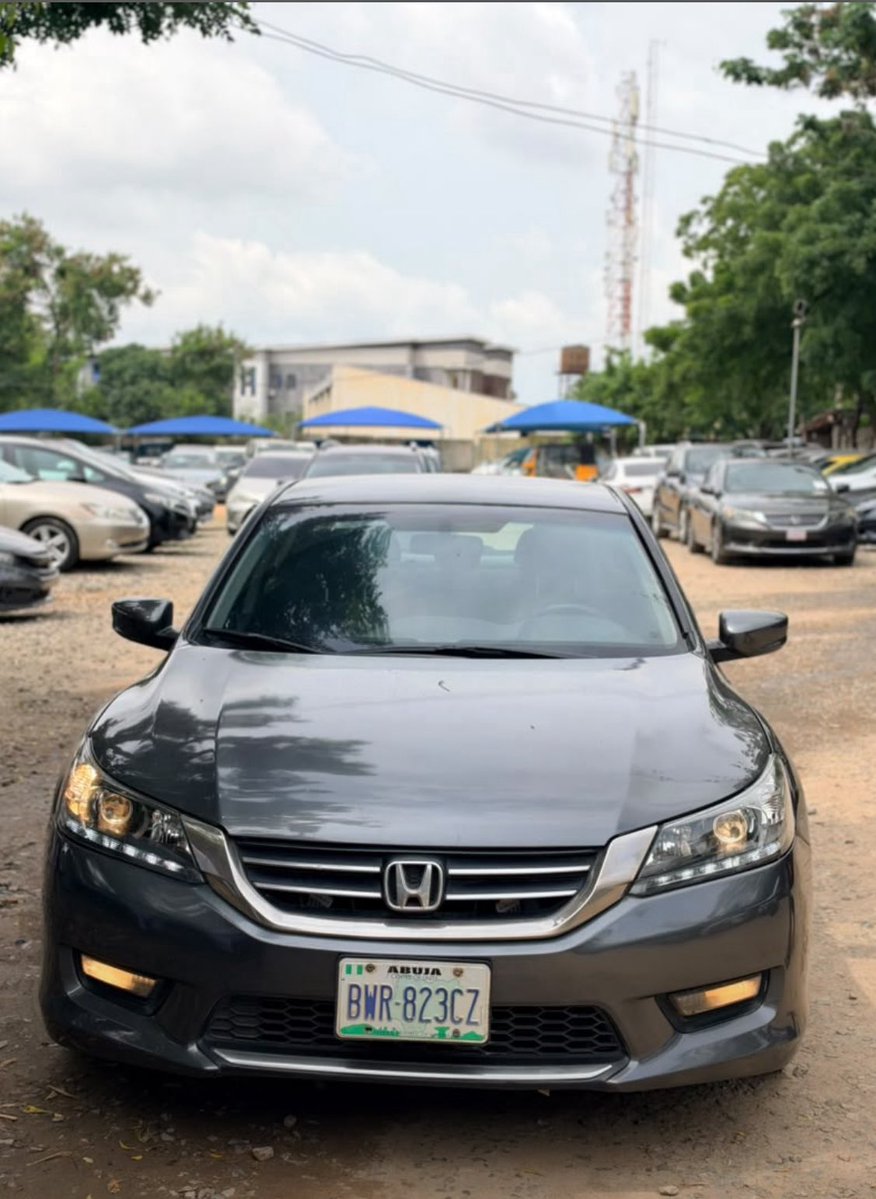EzeaniEmmanue11's tweet photo. 🚘 FRESH DEALS 🔥🔥

2024 Geely Geometry  ₦24M | Brand New | Fully Electric | Abuja

2021 Toyota Land Cruiser VXR V8  ₦115M | Brand New | Original Duty | Abuja

2014 Honda Accord Sport  ₦8M | Nigerian Used | Original Duty | Abuja

2013 Honda Accord EX  ₦14M | Foreign Used | Original Duty | Abuja