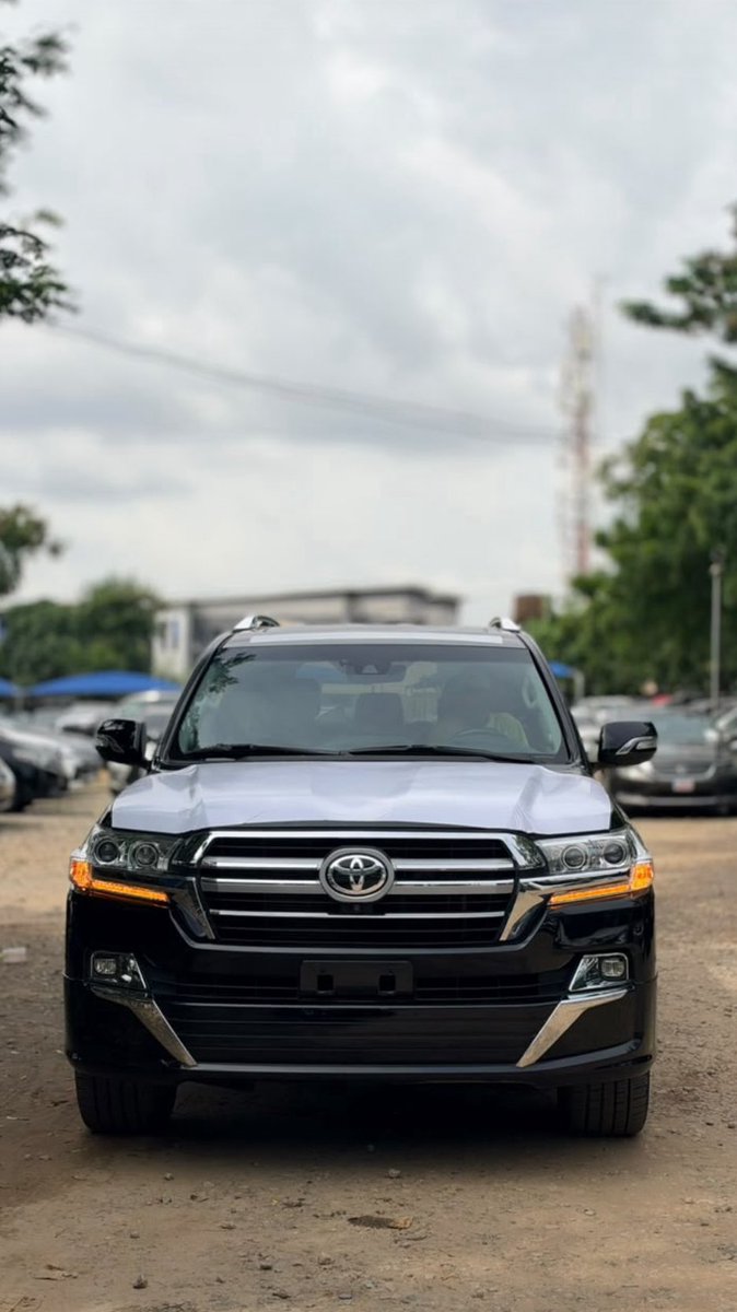 EzeaniEmmanue11's tweet photo. 🚘 FRESH DEALS 🔥🔥

2024 Geely Geometry  ₦24M | Brand New | Fully Electric | Abuja

2021 Toyota Land Cruiser VXR V8  ₦115M | Brand New | Original Duty | Abuja

2014 Honda Accord Sport  ₦8M | Nigerian Used | Original Duty | Abuja

2013 Honda Accord EX  ₦14M | Foreign Used | Original Duty | Abuja