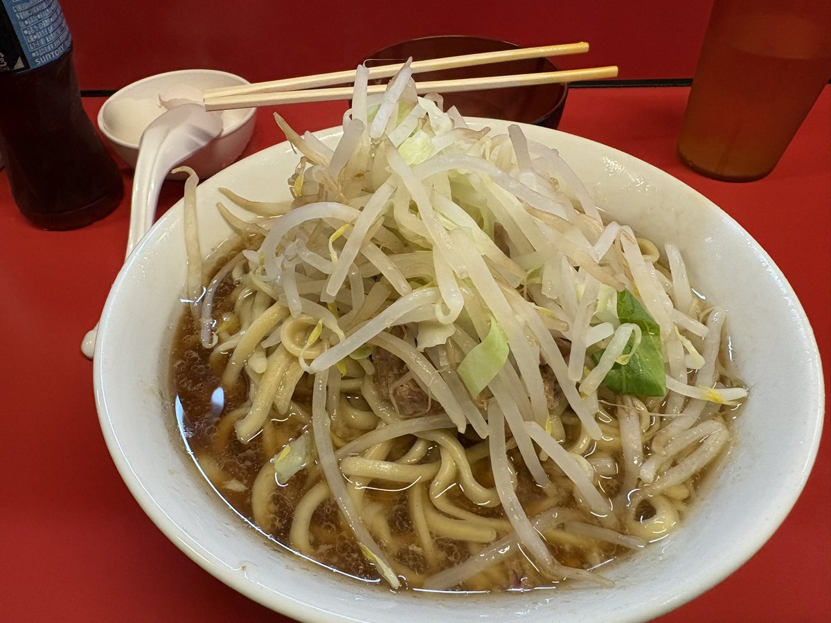 connpasu's tweet photo. ひっさびさのラーメン、こんな美味かったっけってレベルやった https://t.co/VPuS0j2qTQ