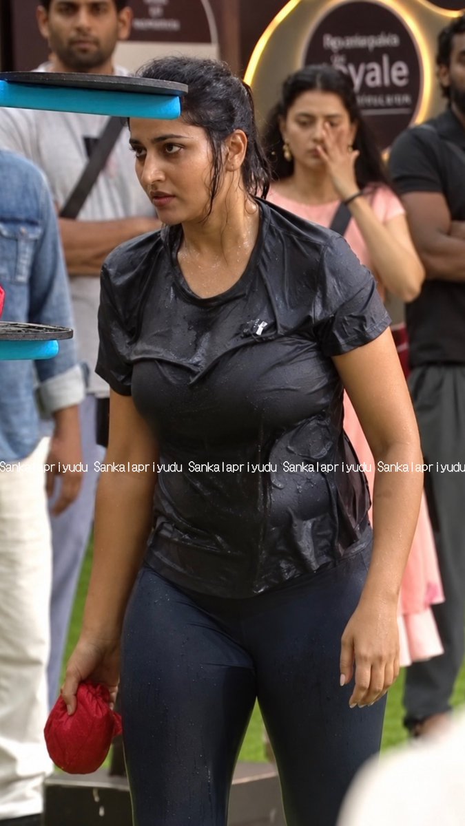SANKALAPRIYUDU0's tweet photo. Varshini in bigboss 🔥🤤🥵
Stuff iche only contestant ra ayya 💦💦 https://t.co/7hxNS62UEb
