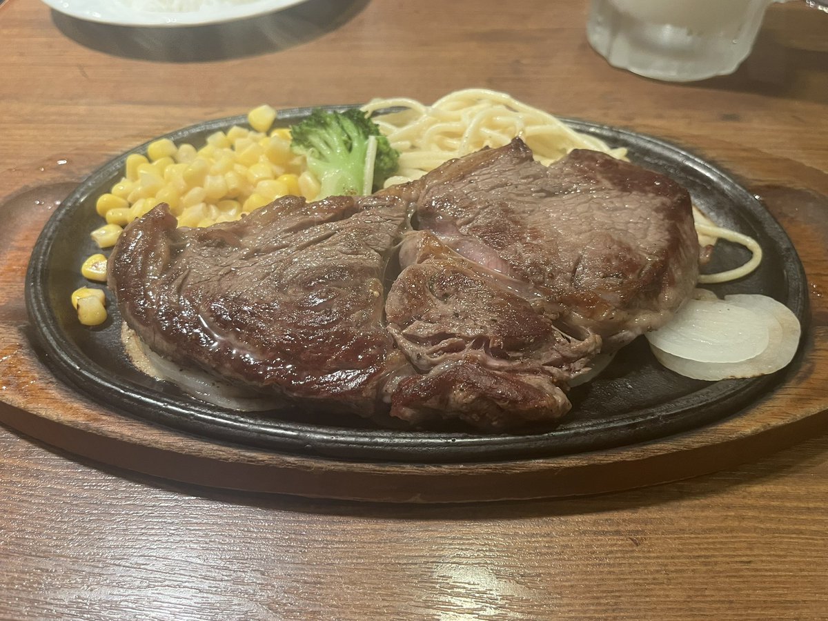 arugen202's tweet photo. 食ぐらいしか娯楽がない https://t.co/zsH4KA4RN1