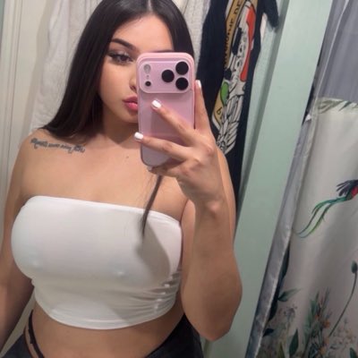 amyracxx's tweet photo. #NewProfilePic https://t.co/rOw0cpqVqm