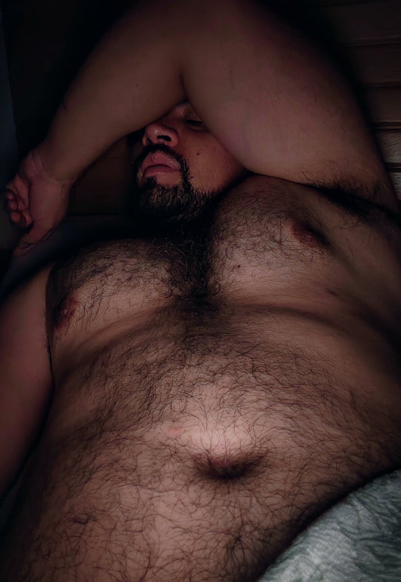 MiloRo_93's tweet photo. Bueno ya vamos a dormir por que mañana me trabajar 🫡 https://t.co/gWP2sbkxgI
