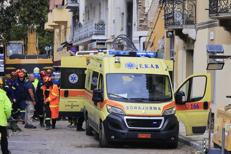 kallisti8620's tweet photo. Επί ΜΗΤΣΟΤΑΚΙΣΤΑΝ νεκροί δεν υπάρχουν
Απλά ανασύρονται ''χωρίς τις αισθήσεις τους''
Όπως εγώ σήμερα το πρωί
που ανασύρθηκα χωρίς τις αισθήσεις μου
και κατέβηκα να ετοιμάσω πρωινό https://t.co/5P1Z0dUpRX