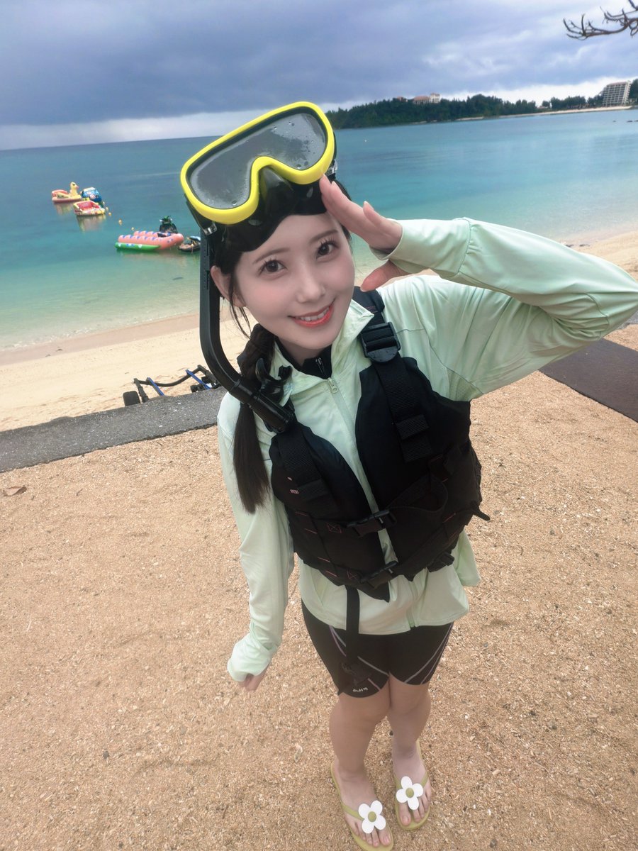 iidahikaroom's tweet photo. ／
#飯田ヒカル の #ヒカROOM
Route OKINAWA🌊
📢予約受付中‼️
＼

📸𝑩𝒆𝒉𝒊𝒏𝒅 𝒕𝒉𝒆 𝑺𝒄𝒆𝒏𝒆𝒔🎬
特別版についてくる映像カードでは、飯田さんがシュノーケリングをする様子を見ることができます🎞️✨

🔻選べるリリイベ付きも！🔻
https://t.co/GEdV9uzgIh https://t.co/nxZHkR46iX