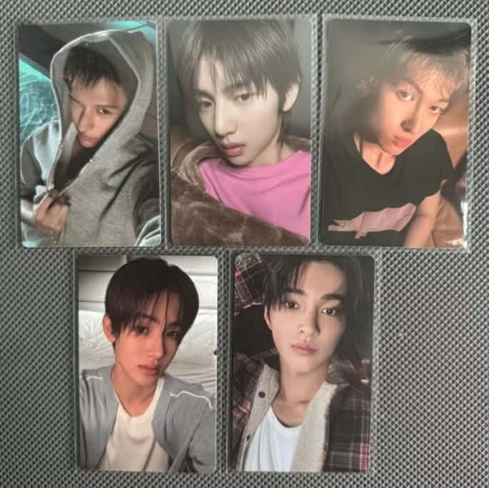 girlforthego2's tweet photo. CORTIS BLUE LIPS YOUTUBE GIFT PCS
(For tingi taking)

    • 750 ea. | 730 if payo
    • prio payo
ㅤ• 50% nrdp, rembal once in ph
ㅤ• price includes isf
ㅤ• sfeta after shipout from jp

(posting on behalf of @shb_cart) https://t.co/2jT38vbEBs