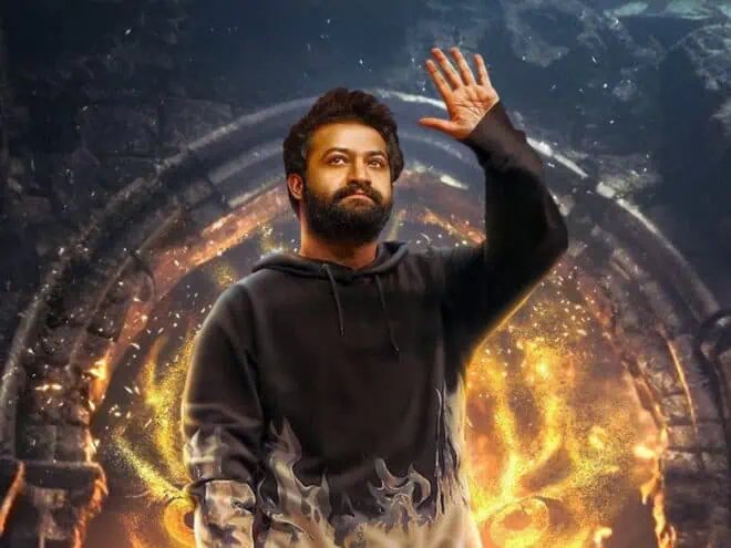 6666Grk's tweet photo. history of Kakinada City 
21/21 Benifit shows Fulls pettina only movie 💥🔥💥🔥💥

కాకినాడ చరిత్రలో తొలిరోజు కోటి రూపాయల గ్రాస్ కొట్టిన తొలి చిత్రం 💥🙌 (without Premiers)

74.28లక్షల షేర్ తో ALL TIME RECORD CITY SHARE &amp; GROSS in First day🙏

#2YearsForBlockbusterDevara https://t.co/KR8ZgDLysz