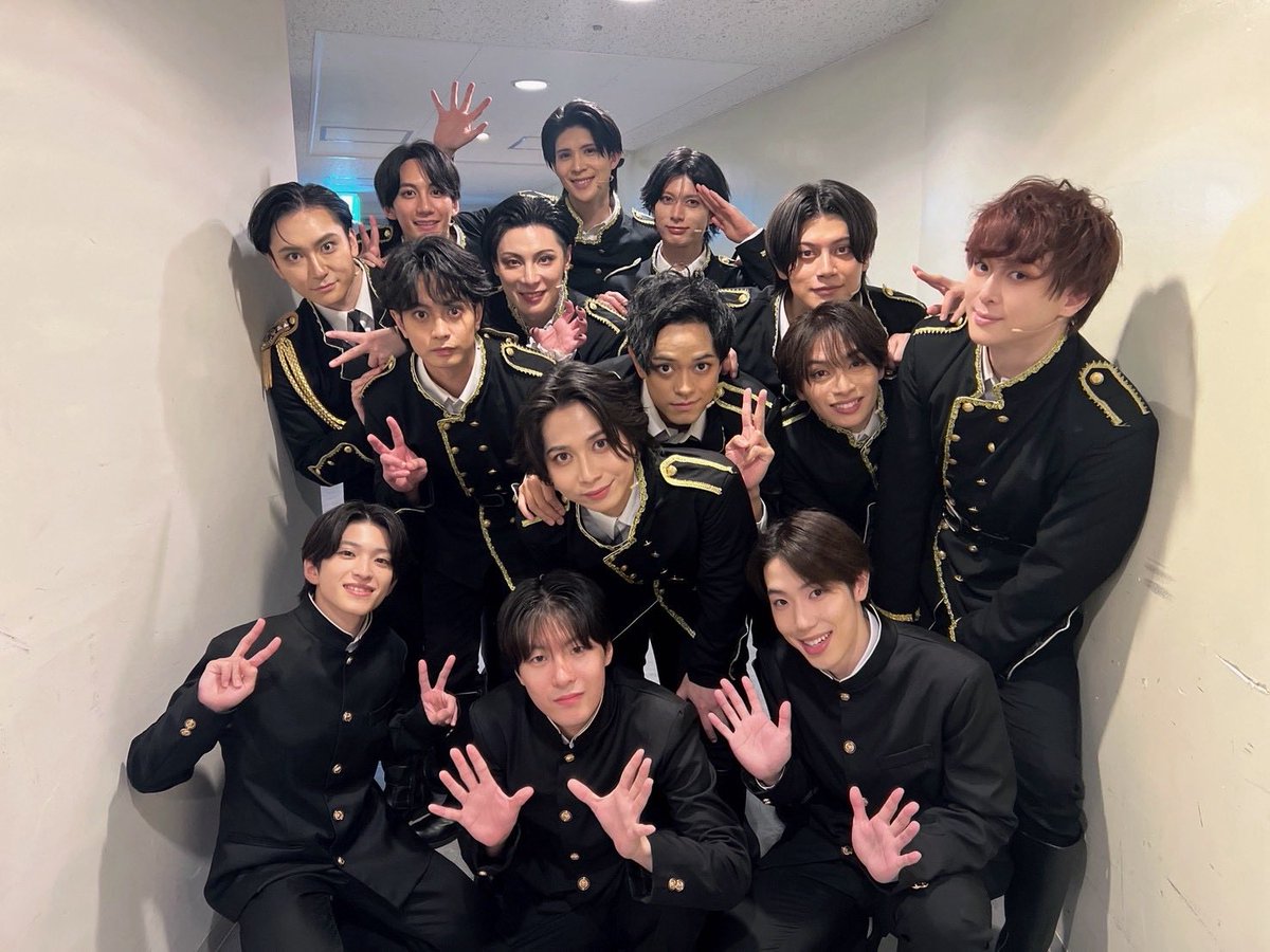 K_aisawa_fr's tweet photo. GEKIIKE本公演第17回
『月下燦然ノ星-帝都綺譚-』

千秋楽、無事に終了しました！！

最後まで「月下」の世界を楽しんでいただけました��しょうか？

ご来場くださった皆様、応援してくださった皆様、本当にありがとうございました！！

最高のみんなで🔥
近衛隆役　藍沢晃多
#舞台月下 #月下燦然ノ星 https://t.co/LDZBClHYeT