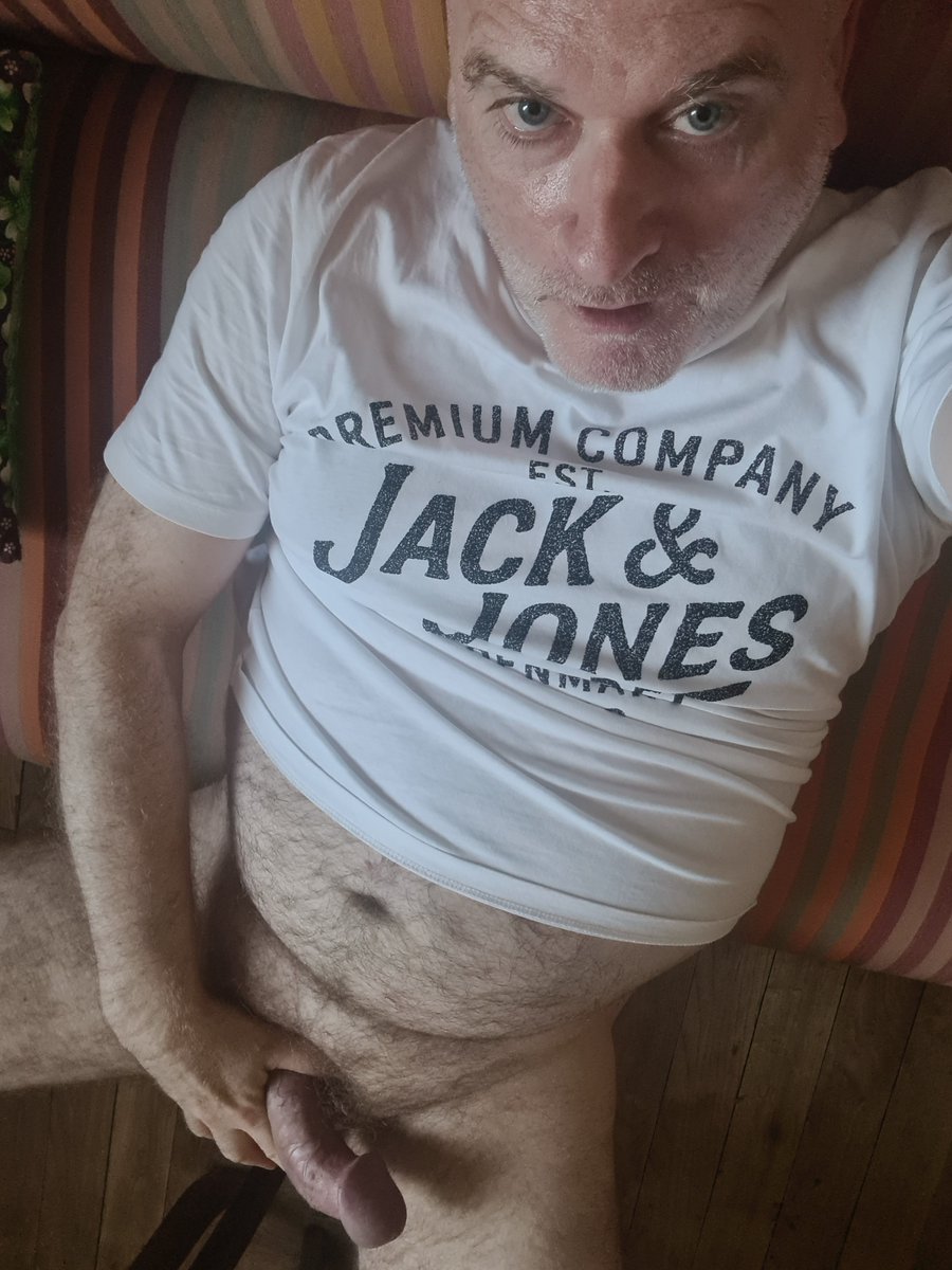 thefrenchtof's tweet photo. Who wants to play with me 😛 😛 https://t.co/SPRLQgwmxA