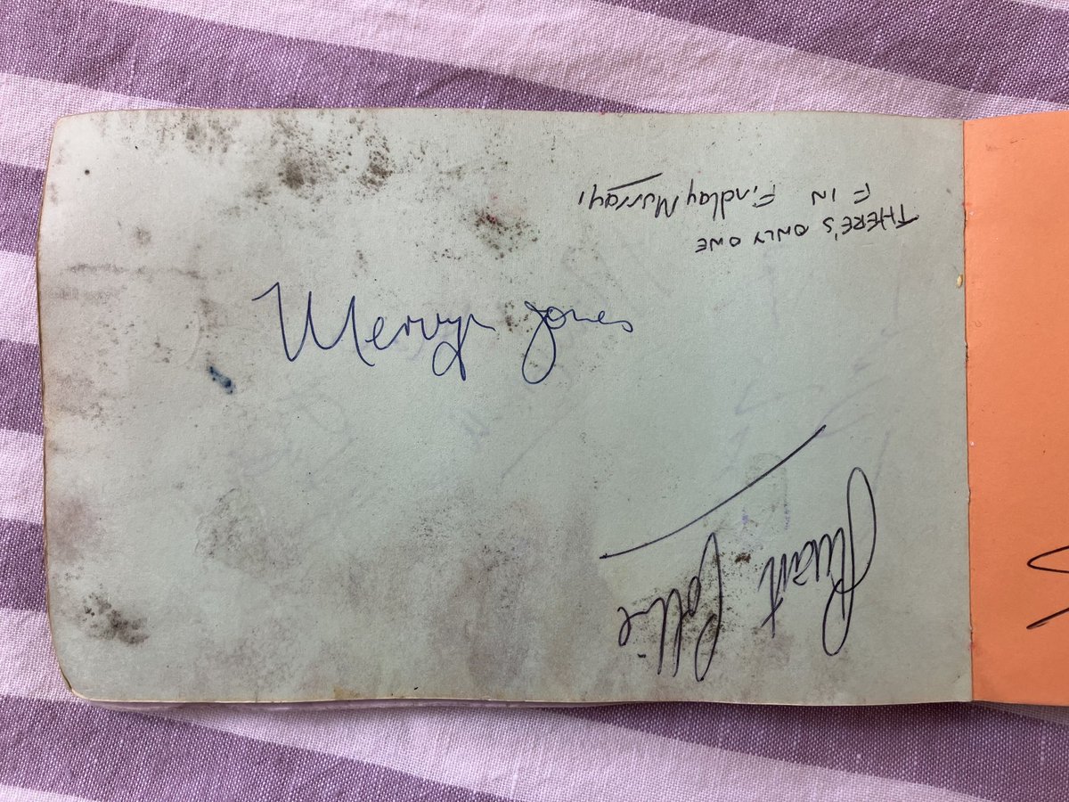 gatimmins's tweet photo. The inspirational #Mervynjones (LB between Davis & Shades) autograph (in my well used Book) @TynecastlePark on his 5th consecutive winning appearance, on a day that #Williemcfarlane & #Hibs would top the League with a two nil win with goals from #PeterCormack & #Joemcbride ๐๐ฅฌ https://t.co/H9QJkb5vra
