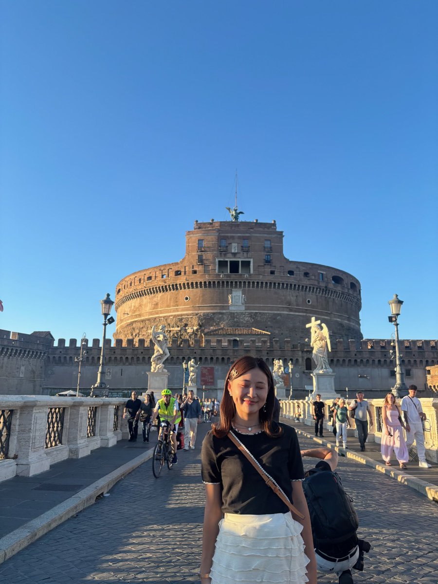 sunflower06_18's tweet photo. サンタンジェロ城🏯🏰 https://t.co/m6BTwrqziY