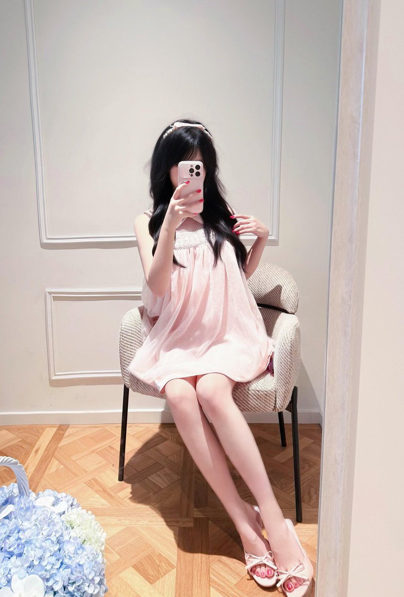 618haana's tweet photo. 美术生  我真的不要🚪啊

真的给b看  不信你试试！

我真是女菩萨啊啊啊 https://t.co/fG8JpdrMSW