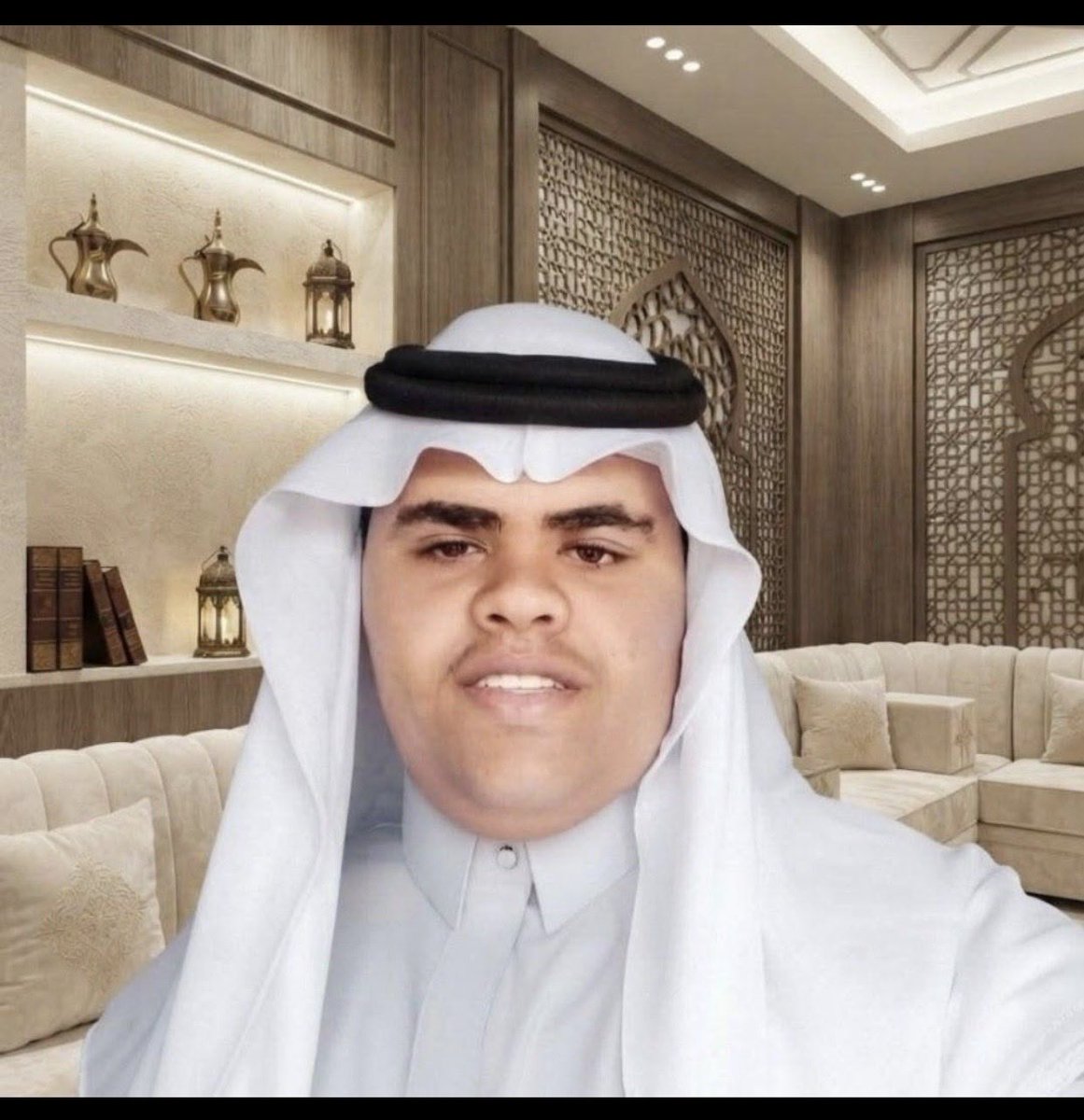 Saudi2030Woman's tweet photo. أعرف الكثير من الحسابات، وأعرف من معنا ومن ضدنا، وقد أبلغت عن عدد منها
بعضهم درس في مدارسنا وجامعاتنا، وبعضهم انتحل صفة السعودي

وبعد ترحيله انكشف القناع، وخرجت السخرية والحقد والتعالي على السعودية وأهلها

مثل هذا درس في السعودية حتى جميع المراحل حتى الجامعة
تغير شكله بعد رجوعه🇪🇬 https://t.co/K6xCYNP6By
