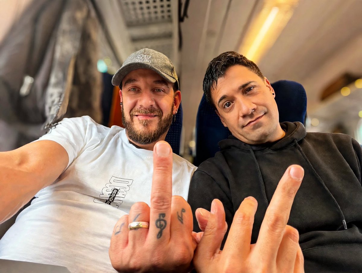 FreakyMe66's tweet photo. FOLLOW IF YOU’D RIDE WITH US
 👇 waiting your DM 😛 #doubletrouble https://t.co/uyASW6qogk