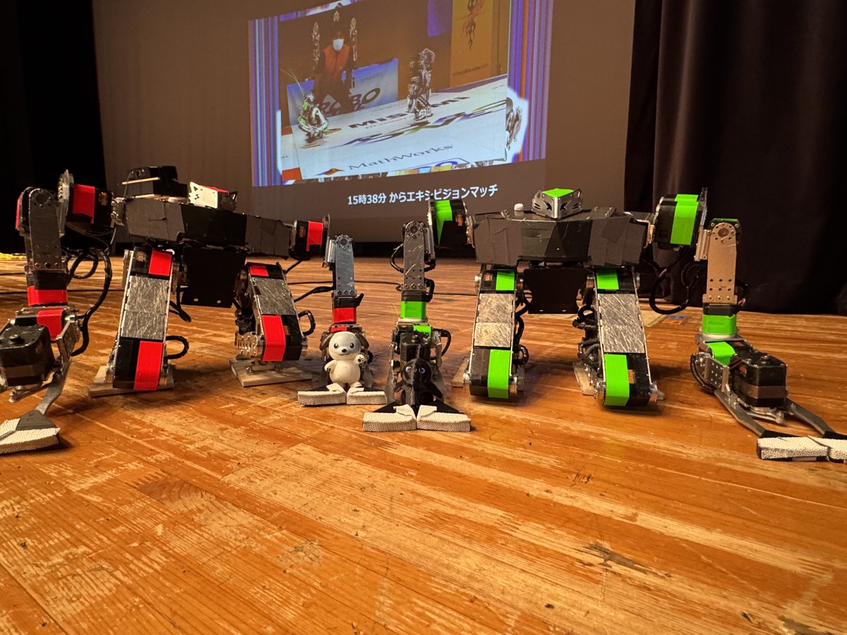 kumamagaroo's tweet photo. ROBO-ONE終わりました!結果はガルーはベスト16!クロムキッドは4位でした!熱いバトルの連続でちょっと疲れたけど楽しかった!次に向けて頑張る😤応援してくれたaiboとLOVOTのフィギュアくん達ありがとう
#ロボワン
#roboone
#aibo
#LOVOT https://t.co/JCMg76us7J