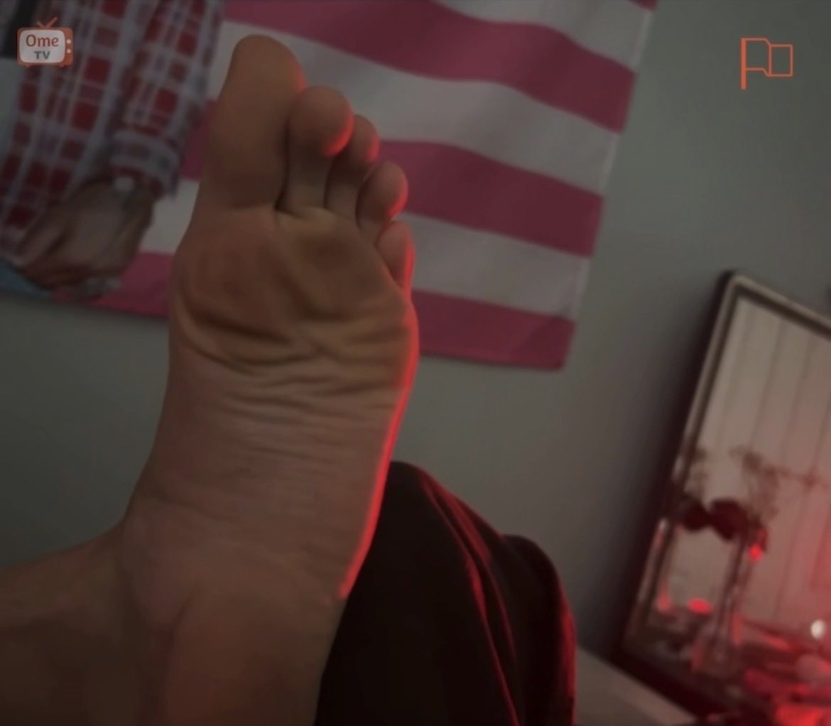 playaboy777xx's tweet photo. Omg I nutted so much ๐ฅ๐ฅ๐ฅ #ometv #nuttysession #screenrecording #footfetish #dsl #soles https://t.co/9Q29XlrMFn