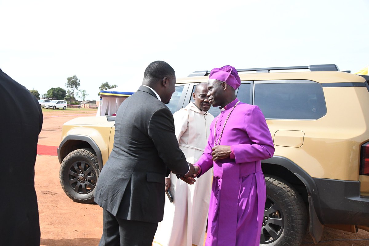 BusogaConsorti1's tweet photo. Arrival of Rt. Rev. Prof. Dr. Grace Lubaale, Bishop of Busoga Diocese at @LocalMayuge for the final regional prayers of the 2026 Busoga Prayer Week.

#BusogaPrayerWeek https://t.co/052Uc1onSu