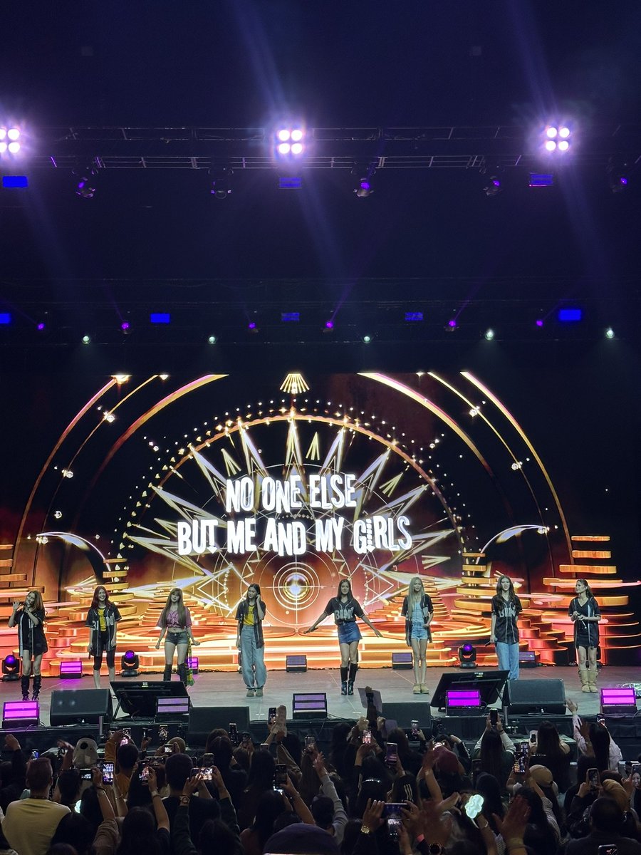 UGHBINI's tweet photo. my girls!!!! 🫶🏻

BINI SIGNALS SYDNEY STOPOVER
#BINI_SIGNALS_SYDNEY
#BINI_SIGNALS_WORLDTOUR_2026
#BINI https://t.co/ngowBetbRJ
