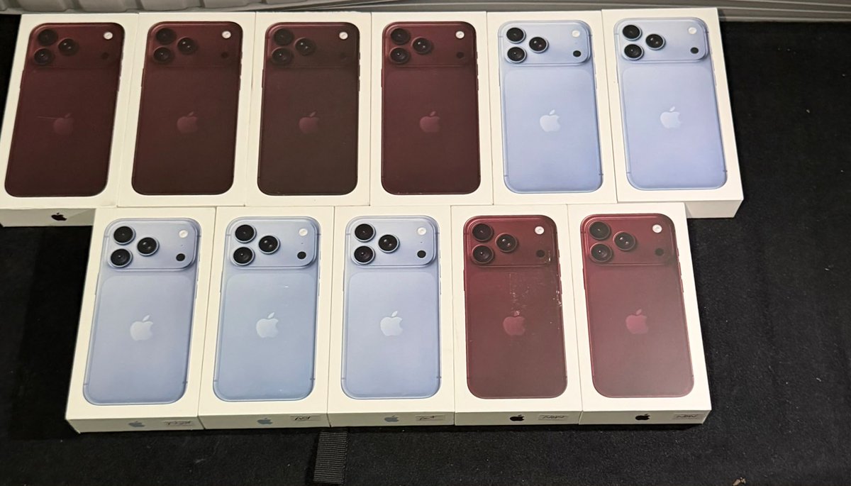 THEFLASHGADGETS's tweet photo. PHYSICAL+ESIM (NA-Non active)
18PRO 256GB 
GLACIER—-2m.150k
GLACIER—-2m.200k NA
BURGUNDY-2m.240k NA

18PM 256GB 
GLACIER——-2m.650k  NA
BURGUNDY—2m.750k  NA

18PM 512GB—2m.890k NA https://t.co/4btfPma4rk