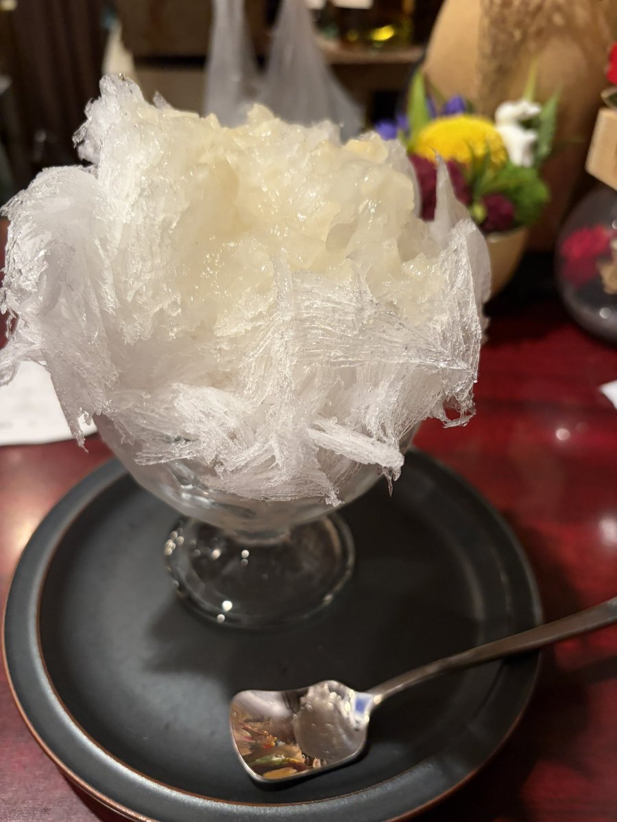 faith_ring's tweet photo. かき氷専門店のわりに良心的なお値段で、追い氷も無料なの嬉しい☺️ https://t.co/SPk7fQMMsd
