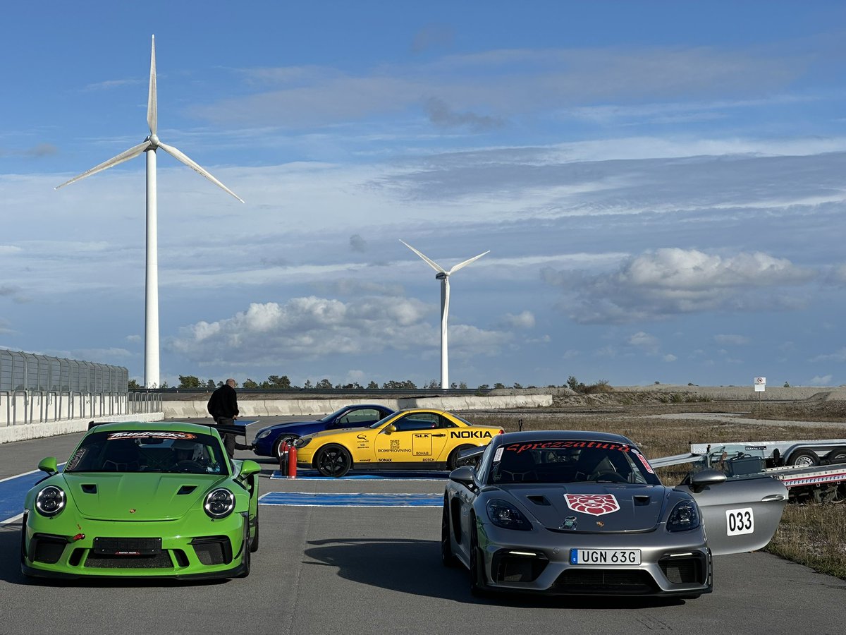 GotlandRing_RTC's tweet photo. Happy Saturday from @gotlandring_race_circuit Join us for the open trackdays every weekend in October as well 🍁🔆🏍️🏎️🏁 #gotlandring #racetrack #trackday #gotland #tracklife https://t.co/AYi8DlnbQf