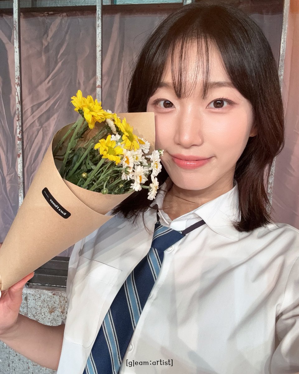 gleamartists's tweet photo. 📷 ɢᴏᴏᴅʙʏᴇ #김이후 
#연극 #쇄골에천사가잠들고있다 🪽

다케다 유우카 役 김이후 배우가
막공까지 잘 마쳤습니다💛

“또 반대로, 
언어의 힘을 믿으면 
우리는 언제든 만날 수 있어-!”

#GLEAMARTIST #KIMEEHOO https://t.co/kUv95FUgCI