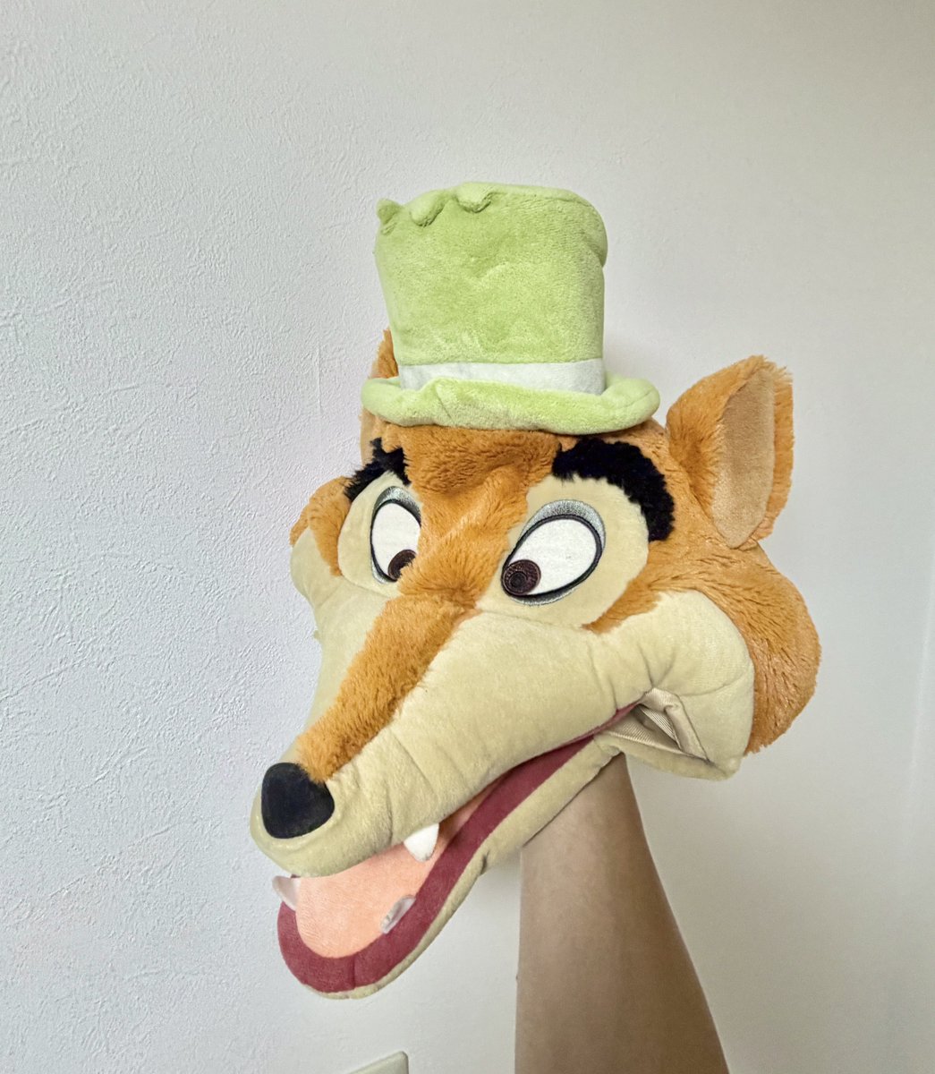 049_imi's tweet photo. これを被ってるとキャラに見えるらしく、オレのグリーティングが始まりかけたことがあります。
4部もよろしくお願いします

@ozawa_aimi__ https://t.co/qAfGZhuUZr