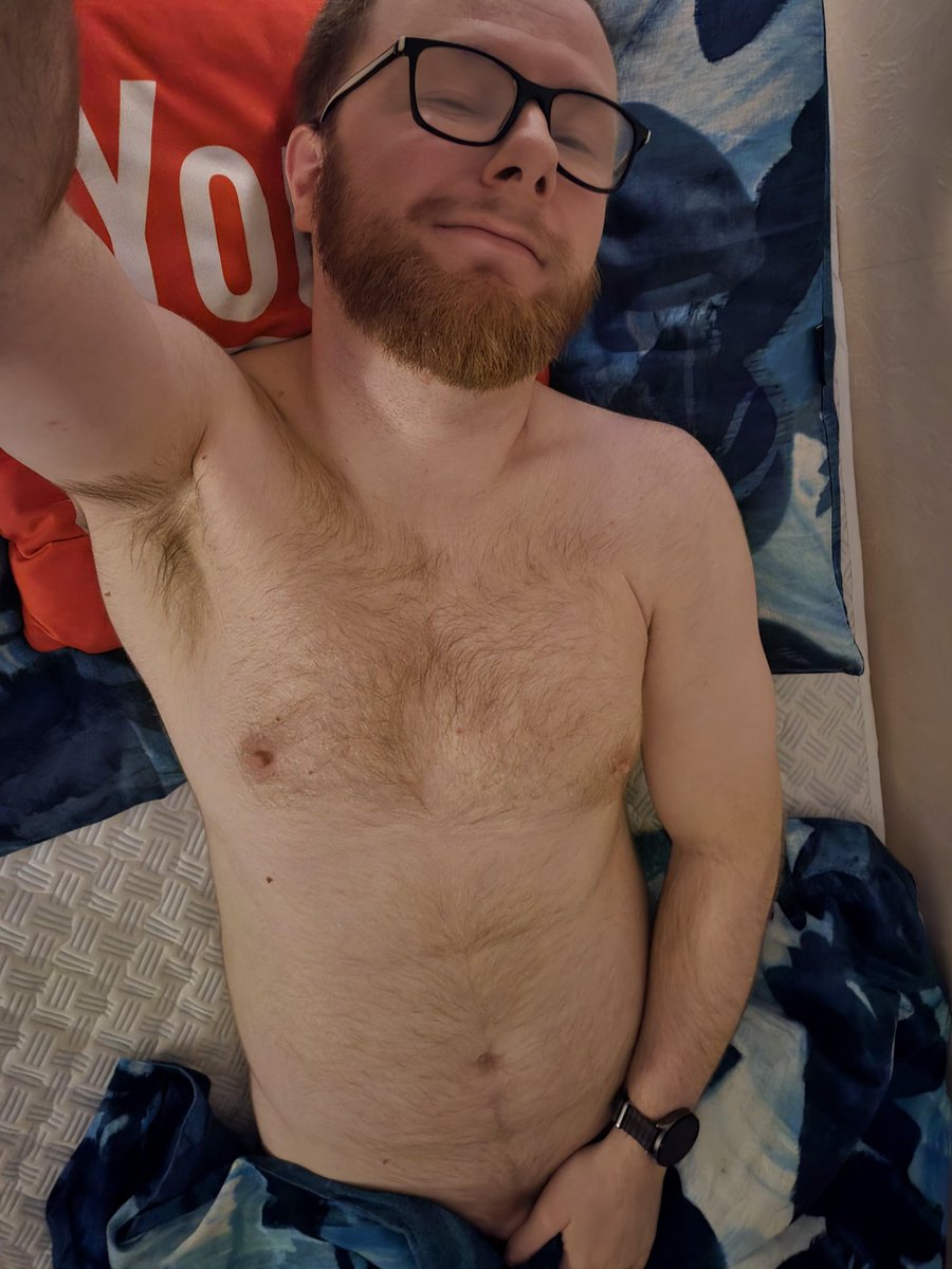 Luke_27_1993's tweet photo. Happy Sunday! 😈 #hairy #bearded https://t.co/89SvArTJUY