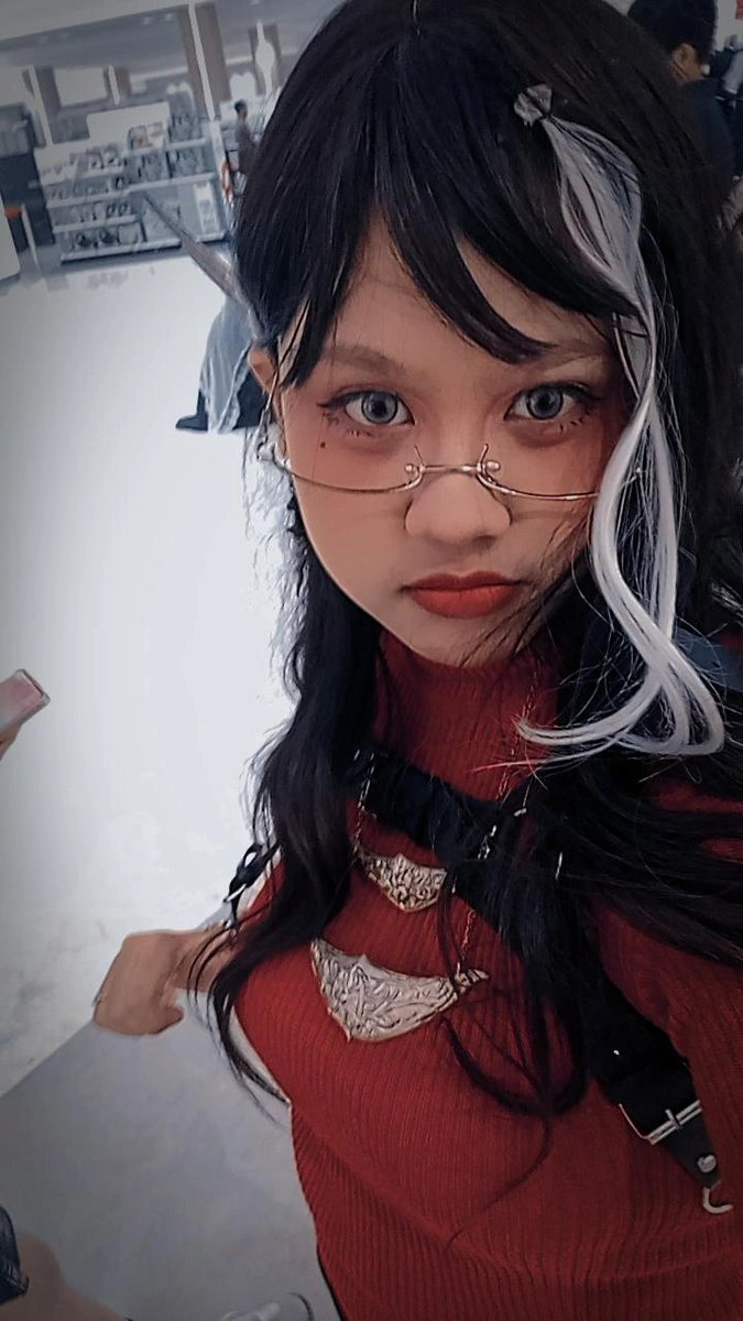 evil_riza's tweet photo. #Pervvujudan here's your favourite female secret agent ☀️ https://t.co/Usk1Wbh66O