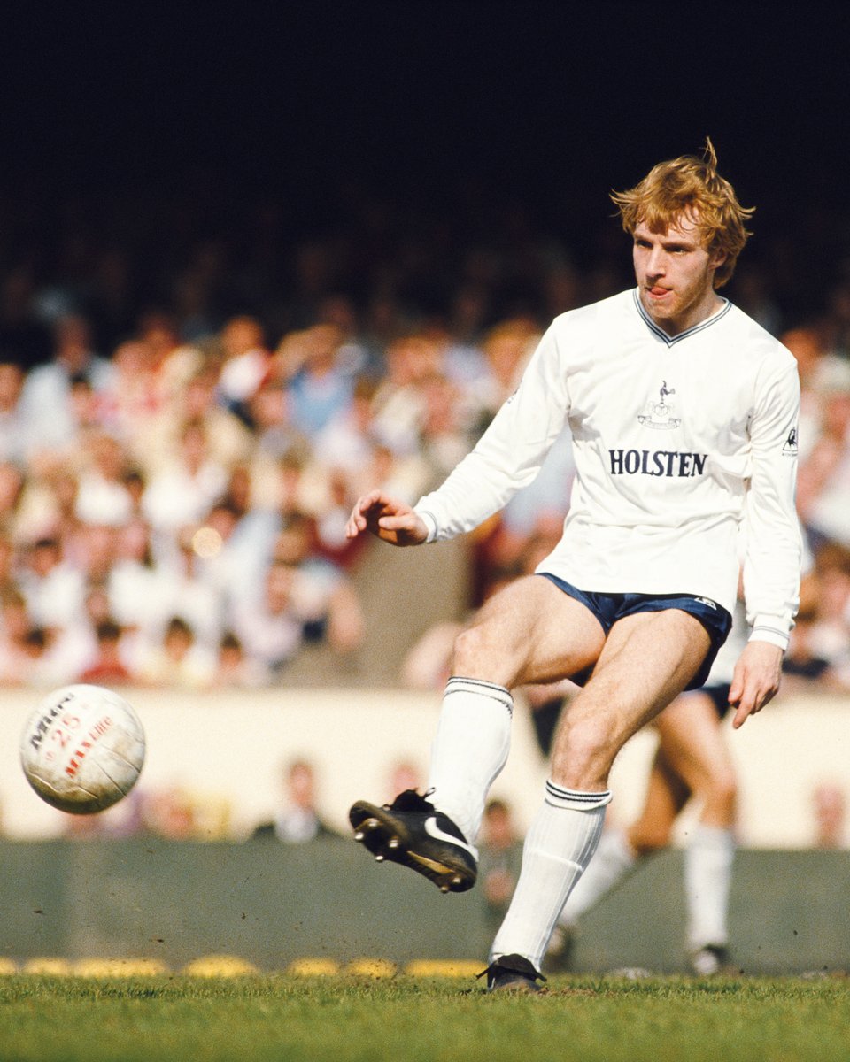 SpursOfficial's tweet photo. Happy 70th birthday to Spurs legend Steve Archibald 🥳 https://t.co/aDyRBHU3Il