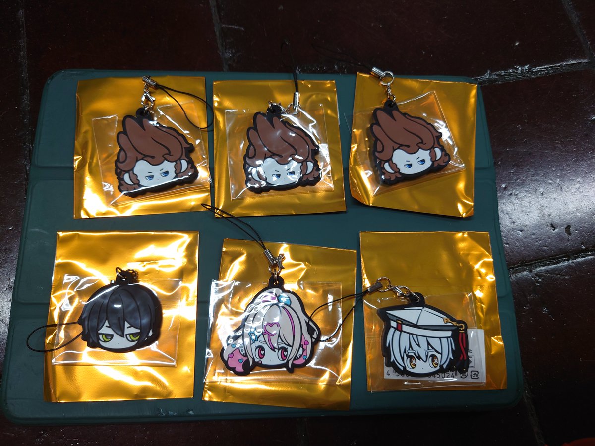 dvfjx's tweet photo. 街キャラバン　ラバスト　コンパス　交換
#コンパス交換
#コ���パスグッズ交換

【譲】みりぽゆ、レイヤ、♡ソーン、★ピエール×3
【求】サーティーン>♡ファースト×1>★定価

京都現地手渡し。♡は♡優先(13との交換も可能です)、★のみ定価譲渡可。お気軽にお声がけください。 https://t.co/sJIxg5XgNX