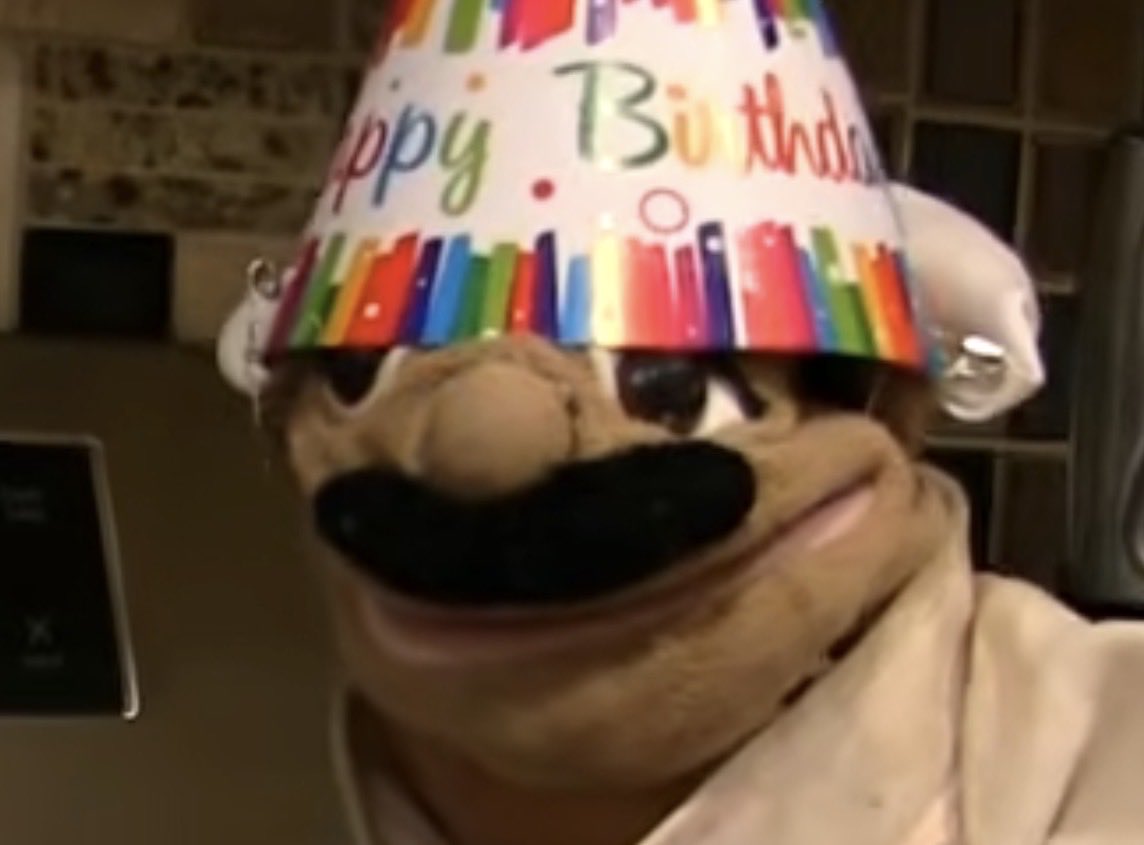 DudelDraws's tweet photo. When it’s ur birthday, but you’re a small account so nobody gaf https://t.co/bU8gJC7uDq