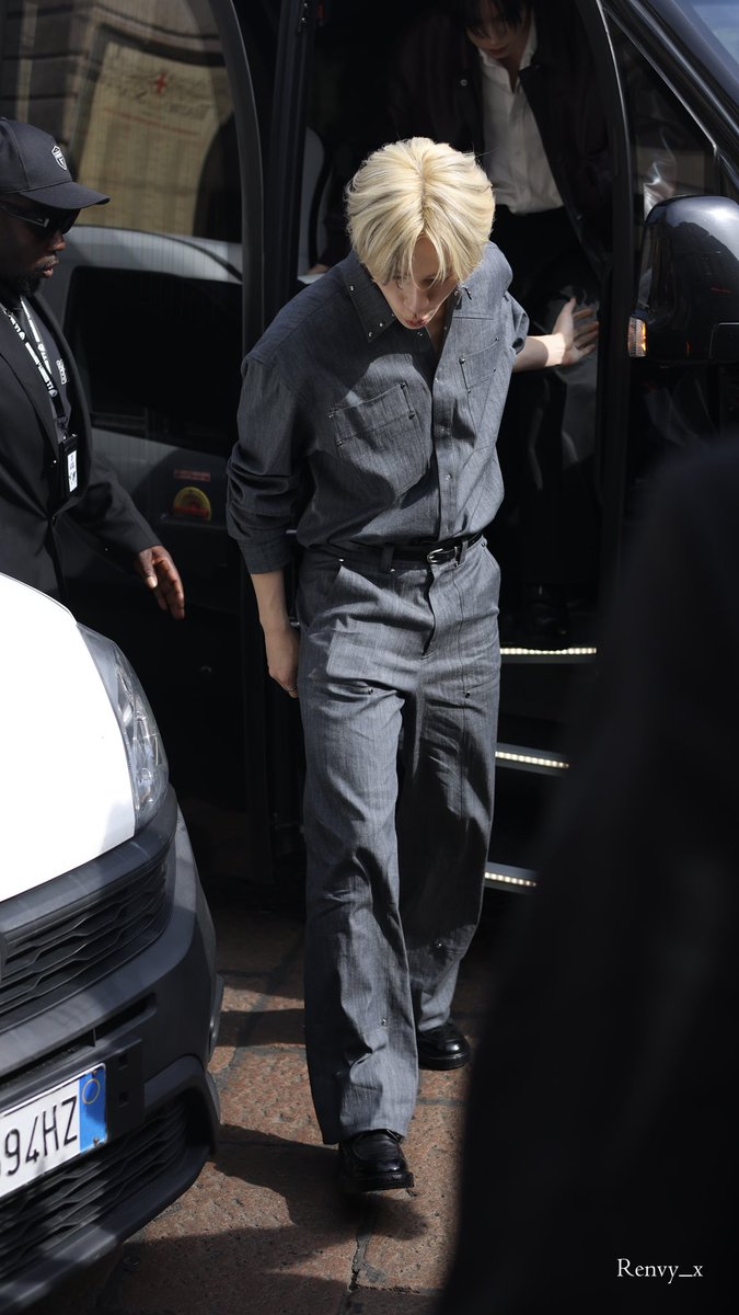 melody90952's tweet photo. 260924 Milano Fashion Week 

#JAEIN #재인 
#KEYVITUP  #KVP  #키빗업 https://t.co/LDpyksEOYn