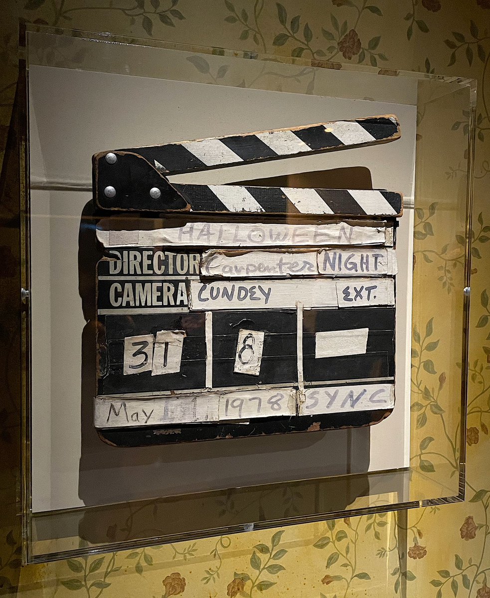 SFXmagazine's tweet photo. @AcademyMuseum @TaraDBennett @Cellarscape SFX attended the press preview of The Horror Show at @academymuseum 🦇

We’re sharing some of our highlights over the weekend… 💀

1. Freddy Krueger’s glove 
2. Freddy and NOES3 prop
3. Get Out chair and teacup 
4. Halloween slate 

#Horror #Halloween #Spooky https://t.co/o5YUvZVUfG