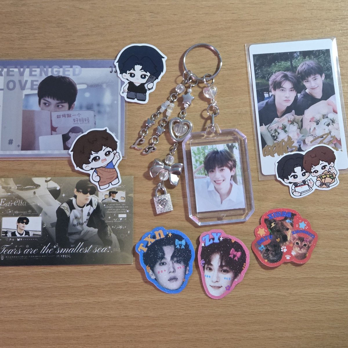 teaciels_'s tweet photo. thank you so much ka @summerspelll freebiesnya gemes banget. itu weiwei lgi marahin chicheng 😆 https://t.co/nEzZ3YBxt9