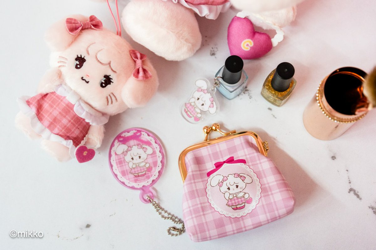 GENDA_GiGO's tweet photo. 🎀✨━━━━━━━━━━━━✨🎀
　           Lil ala mode × GiGO
　          限定プライズが登場！
🎀✨━━━━━━━━━━━━✨🎀

10/3(土)より、GiGOグループのお店にて登場💗
◽おそろい♡チェック ＢＩＧぬいぐるみ（全4種）
◽おそろい♡チェック マスコット（全4種）
◽おそろい♡チェック がまぐちポーチ（全4種）
◽おそろい♡チェック バニティポーチ（全4種）

ぜひゲットしてくださいね！🎀

🔽詳細はこちら
https://t.co/SPSls6ZiAB
#Lilalamode　#リルアラモード　#mikko