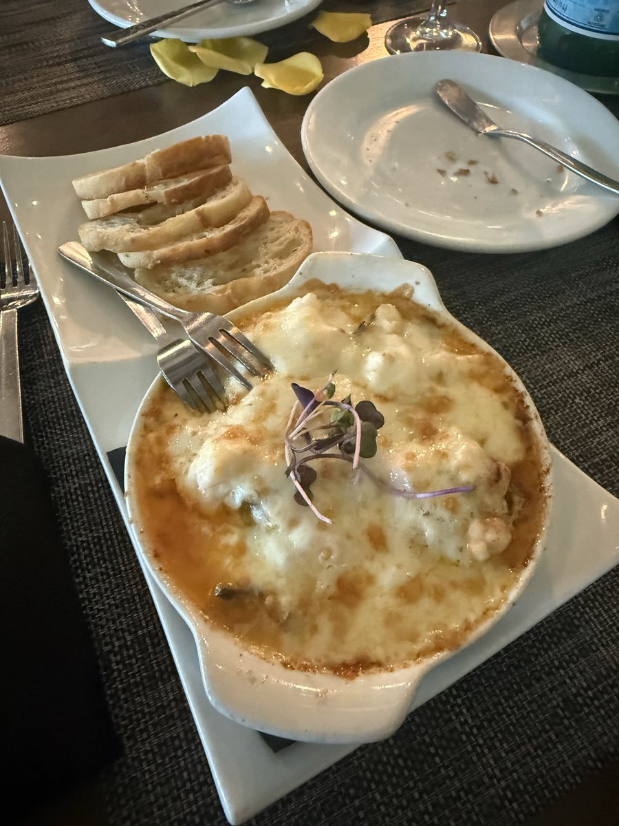 Min_Val_22's tweet photo. @CryptoLifer33 Don’t forget the Lobs-cargo, Carrot cake,  cheesecake and the Lambo exit! 🤗 https://t.co/1656JuVT8G