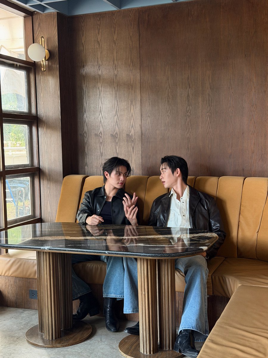 EstRvp's tweet photo. อาการเปนยังงัยค้าบเช้านี้😗

#LoveSymptomsMV #YouManiacSeriesEP5 https://t.co/v45Ir1og5T