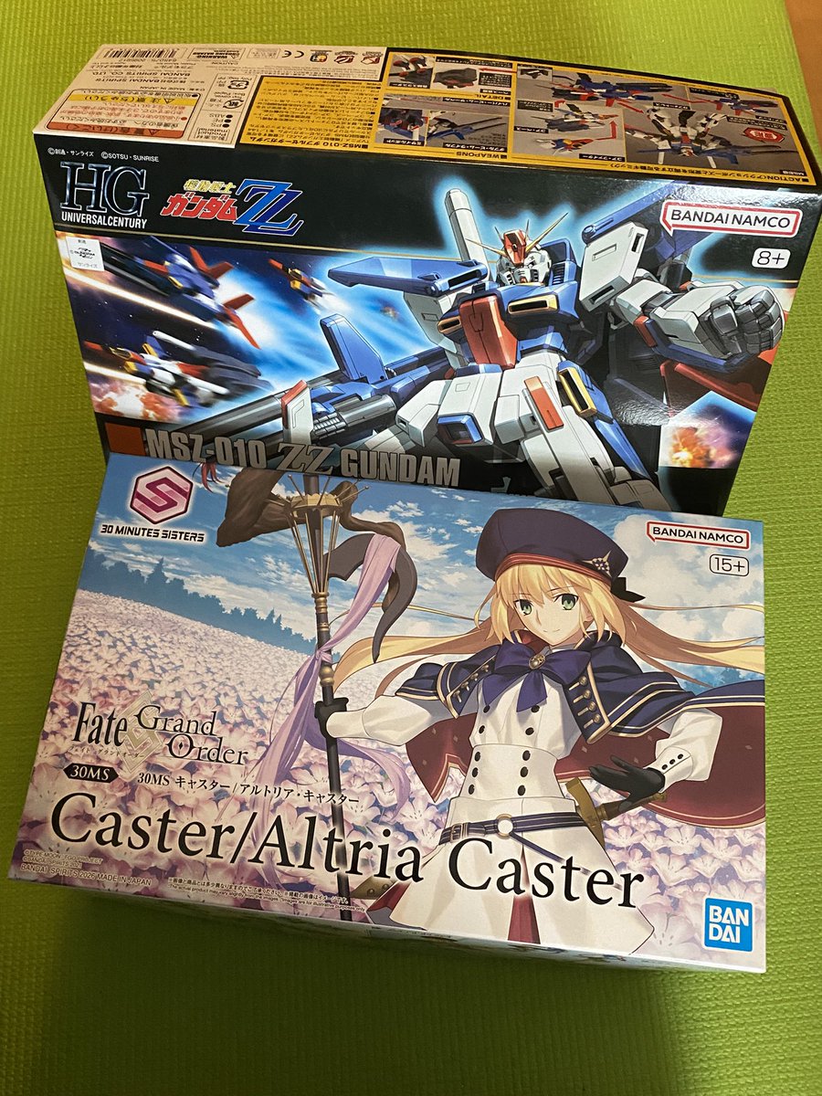 Papillon_kazami's tweet photo. Yahooショッピングにてメキボス（メーカー希望小売価格ジャスト）で見つけたキャストリアと、ついでにカートに入れたZZが着弾！
それが届く前にとプレバンから届いたばかりの薔薇と曼荼羅を組んだのに…
3日前、池袋寄ったら再販もろもろと遭遇してしまい……
先月何も買って&amp;組んでなかった反動か…… https://t.co/xJuwrEjYle