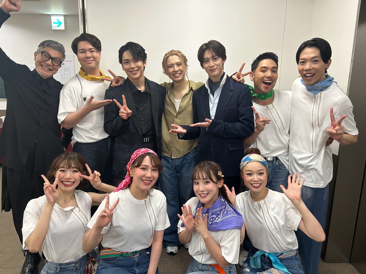 okamiya_kurumu's tweet photo. KURUMU OKAMIYA 1st Concert
「The Fanfare」大阪公演
ご来場誠にありがとうございました！

あっきーくん、あさひがゲストに来てくれました！
コーラス、ダンサーチームのみんなとも☺️
懐かしい話に包まれて
温かく幸せな時間だった！
2人とも大阪まで来てくれて
本当にありがとうございました！！
東京も楽しみだー！！
ハッシュタグ作ってみました！

#1stくるコン