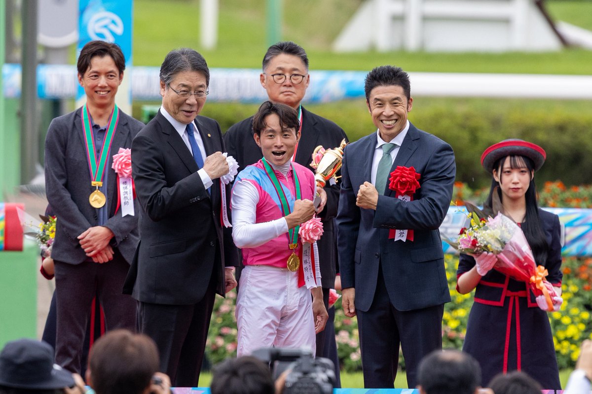 nanashi_keiba_7's tweet photo. パワー💪 https://t.co/oYvivF0Iy3