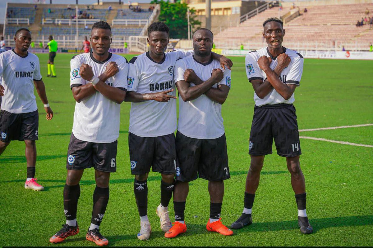 NigeriaPFL's tweet photo. Match report: @SportingLagos 1-1 @BarauFootball
#SPLBAR #EUROMATCHNPFL #NPFL27
π https://t.co/ra7P6k3JO5 https://t.co/OaScEEOlJF