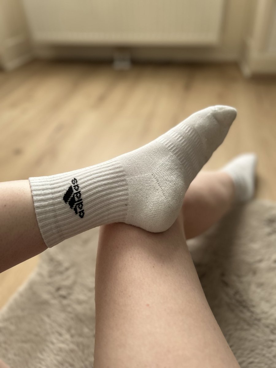 RubyClark_91's tweet photo. @rt_feet 💚 https://t.co/yLaYZL5Jph