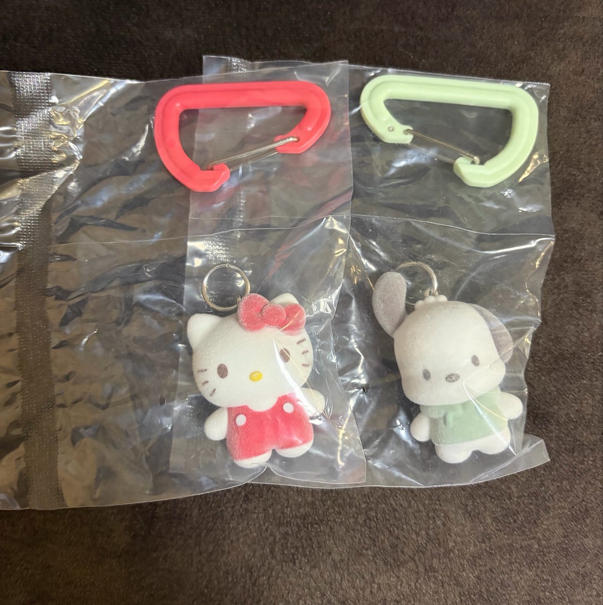 thefsishu's tweet photo. サンリオ カラフルカラビナマスコットチャーム 交換 

【譲】ハローキティ、ポチャッコ
【求】シナモロール　シナモン

名古屋手渡し、郵送での交換希望
よろしくお願いいたします🌟 https://t.co/SksQjiYTQu