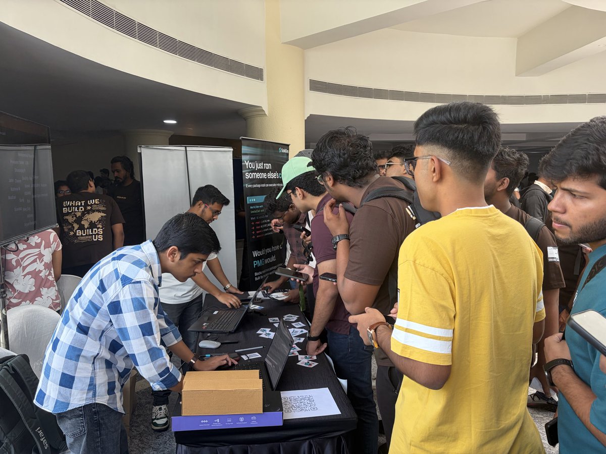 SudhanshuDasgu3's tweet photo. Day 2 at @FOSSUnited .

Stop by PMG booth on first floor if you have not till now and let us help you to not get hacked or compromised🙂 https://t.co/2xo2BrABHt