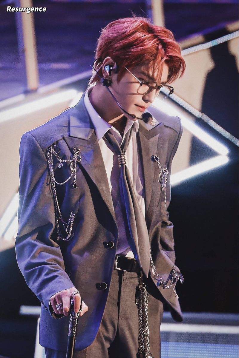 neo_got_mmk's tweet photo. 태용님 머리는 늘 이정도 장발을 유지해주시는게 베스트야 https://t.co/Xqi5wNMhCb