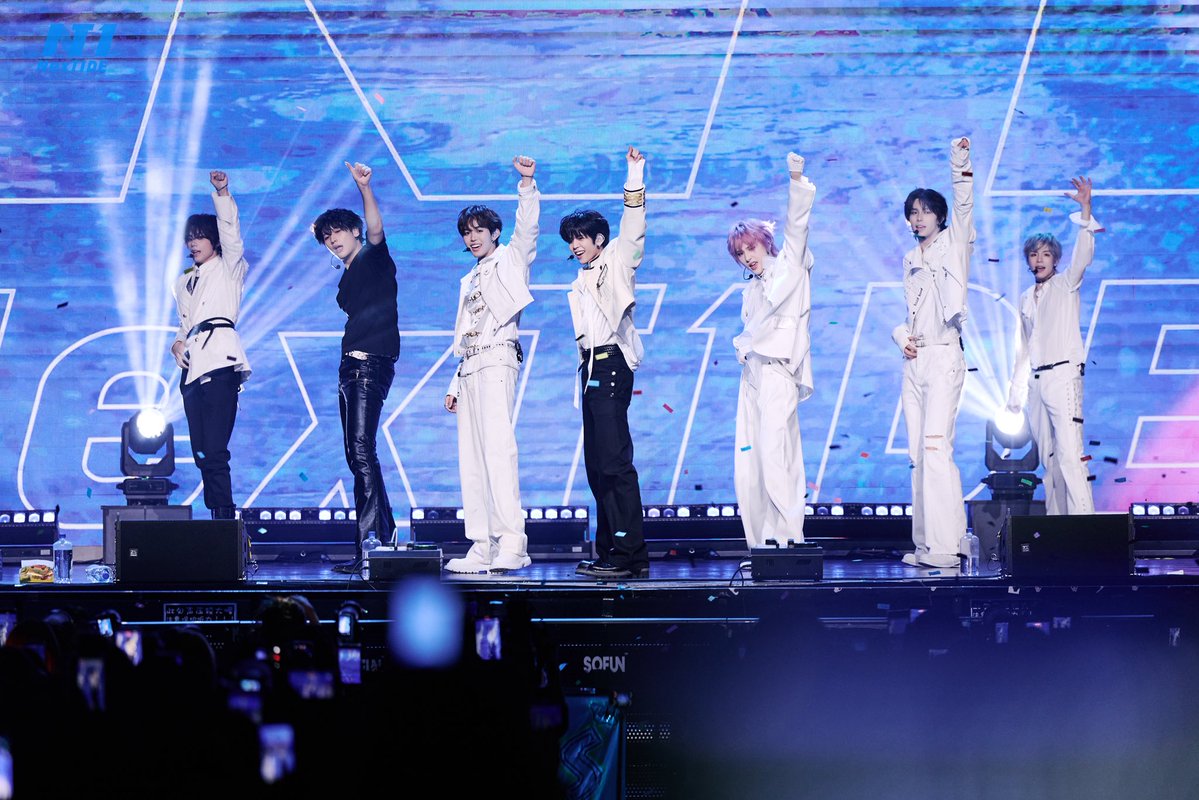 NexT1DEofficial's tweet photo. 📸 Cherishing every precious moment from NexT1DE’s "Still Here" Live Tour・Hangzhou. Thank you for celebrating this wonderful Mid-Autumn Festival with us! ✨
#NexT1DE #NexT1DE_StillHere #DORN #THIO #HUYETAO #SHEN #OMAR #XIONG #YAOZIHAO https://t.co/l98piuRE7P