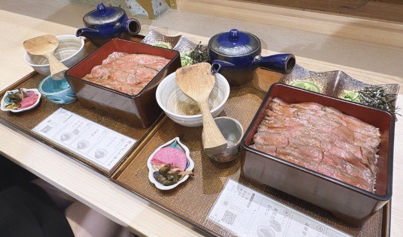gfbz6_'s tweet photo. 京都のかき氷と肉まぶし美味しかった😽♡
📍炙り団子 十文堂
📍 肉まぶし専科 肉亭新 https://t.co/5LaE3F7Ca6