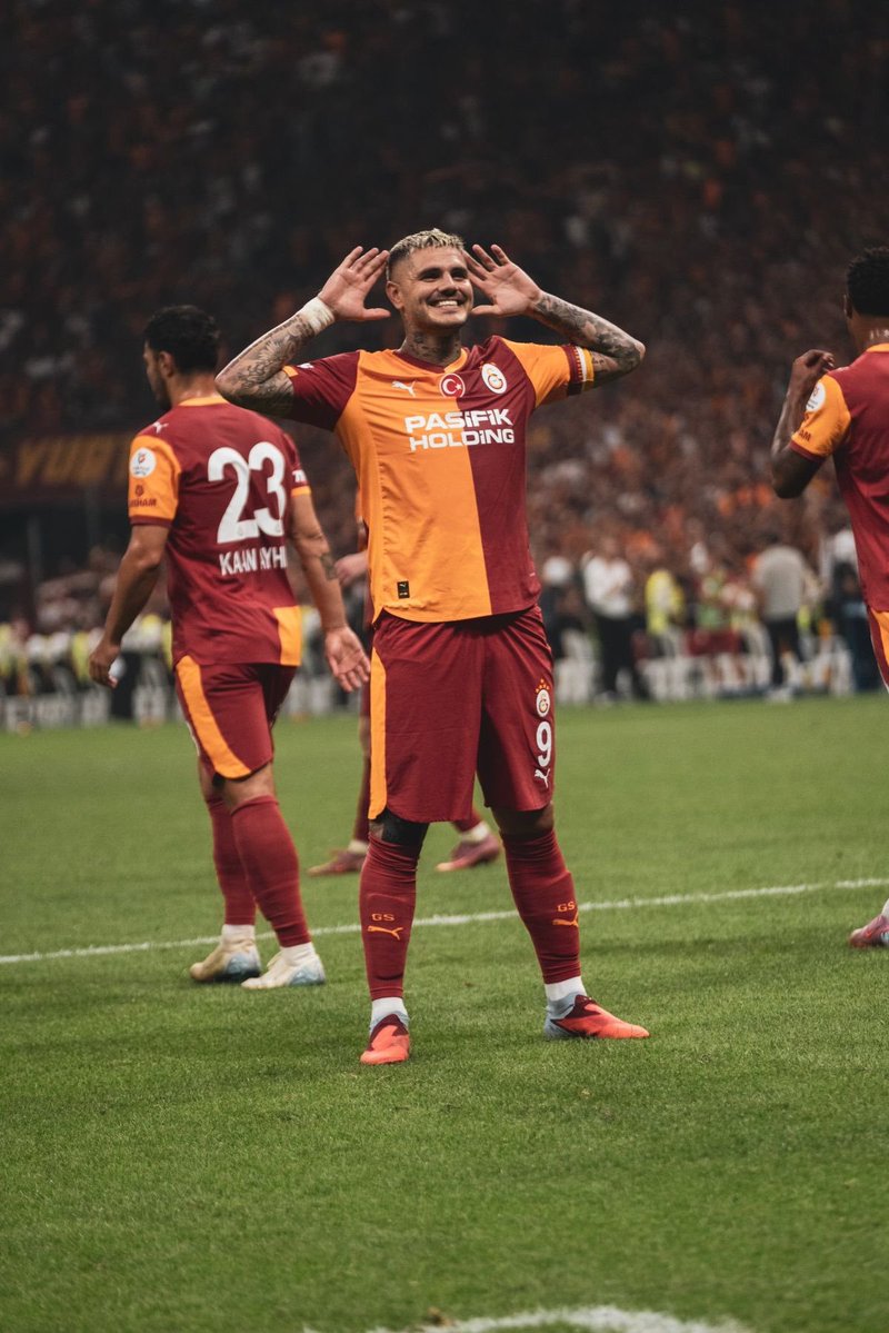 SevgiAsk1905's tweet photo. Mauro İcardi tekrar Galatasarayda görmek ister misiniz? https://t.co/tsBL2lMk1a